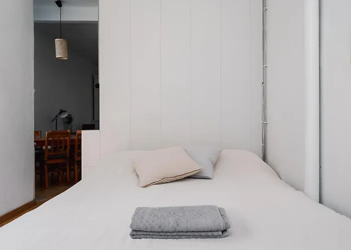 Vintage 1Br Apt In Kamppi With Perfect Location