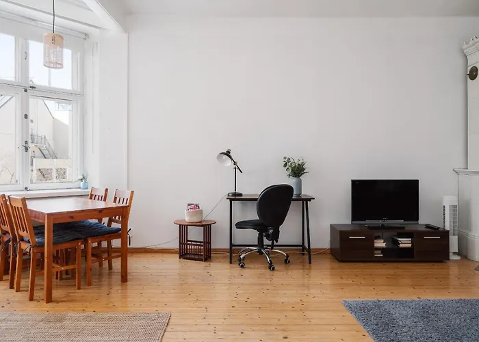 Vintage 1Br Apt In Kamppi With Perfect Location